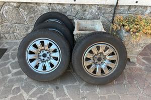 Cerchi con pneumatici 215/65 R17 99V