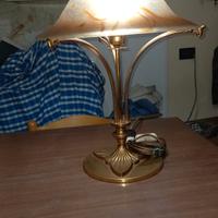 Lampada da tavolo