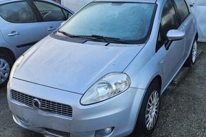 FIAT PUNTO BENZINA/METANO