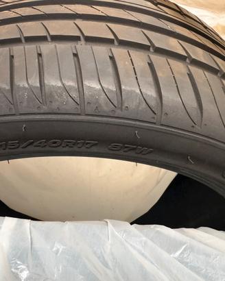4 gomme auto esitve