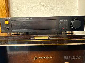 PREAMPLIFICATORE YAMAHA C-50
