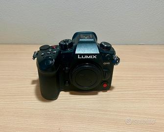 Panasonic Lumix GH6 + Leica 12-60mm + Accessori