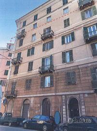 Immobile in asta di 204 m² con più di 5 locali a G