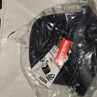 cappello supreme x margiela 