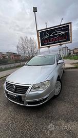 Volkswagen Passat 2.0 TDI DPF Highline neopatentat