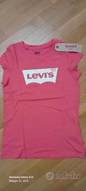 T-shirt Levis rosa nuova