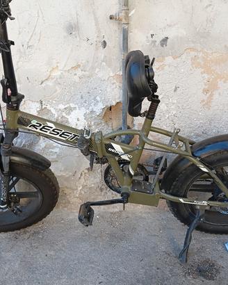 Bici Elettrica a Napoli CON BATTERIA NUOVA