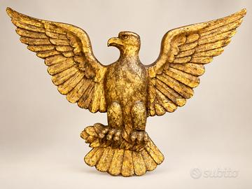 Grande aquila murale fregio