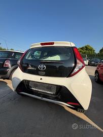 TOYOTA AYGO DEL 2018 PER RICAMBI