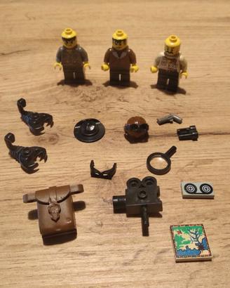 LEGO MINIFIGURES E ACCESSORI ADVENTURERS