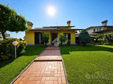 VILLA SINGOLA A CHIARI