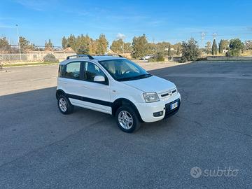 FIAT PANDA 1.3-MULTIJET 4x4 NEOPATENTATI