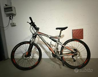 Bicicletta Rockrider 9.1