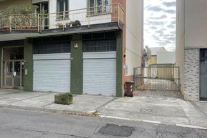 RONCHI dei LEGIONARI: Centralissimo Negozio