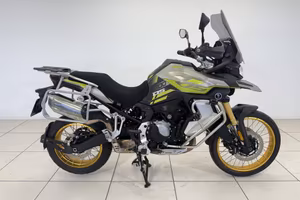 VOGE Valico 900 DSX