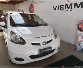 TOYOTA Aygo 1.0 12V VVT-i 3p. Sol Connect MMT