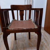 Poltrona in legno massello 