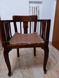 Poltrona in legno massello 