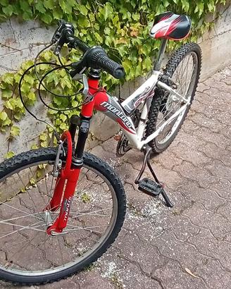 Bicicletta ragazzino 8/12 anni taglia 24