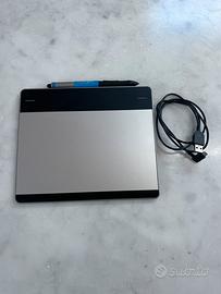 Wacom  Intuos Pen & Touch