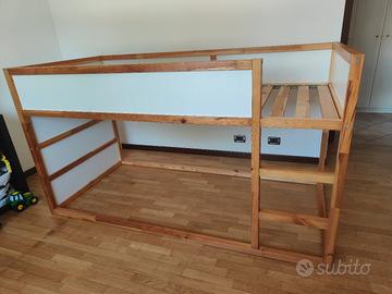 Letto a castello reversibile Ikea Kura