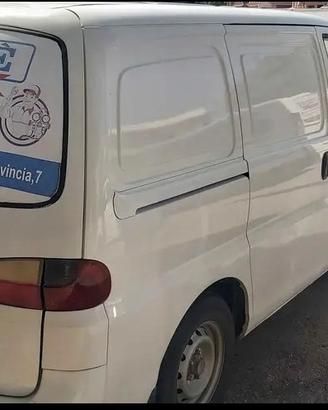 Hyundai h1 