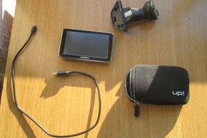 NAVIGATORE GARMIN DI SERIE+SUPPORTO-VOLKSWAGEN UP