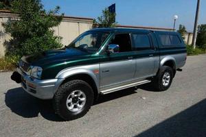 Mitsubishi l 200 4x4 autocarro 