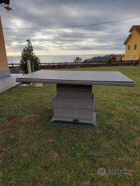 Tavolo DEGHI in rattan