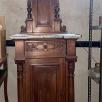 Coppia di comodini di fine 800