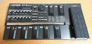 Multieffetto per chitarra BOSS GT8 quasi nuovo