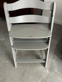 Seggiolone Hauck alpha + grey con accessori