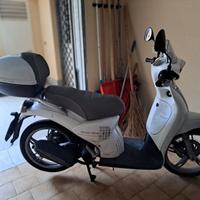 Aprilia Scarabeo 100 – 2011 – 9.600 km – bauletto