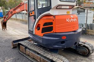 Escavatore kubota U35