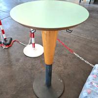 tavolino per zona caffe aziendale usato