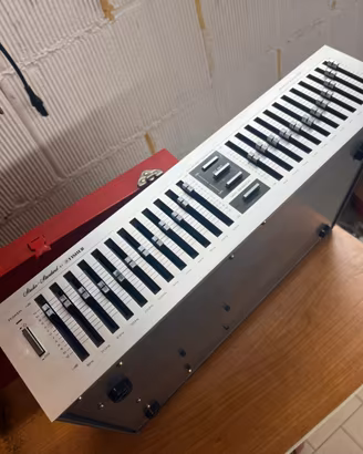 Equalizzatore fisher EQ-550