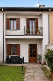 Appartamento di 106 m² con 4 locali e box auto a C