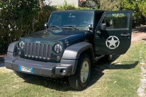 Jeep Wrangler 2.8 CRD DPF Sahara Auto