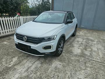 Volkswagen T-Roc 116CV  Advanced OK NEOPATENTATI