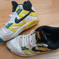 Nike Agassi