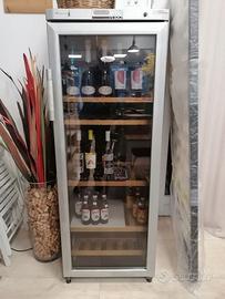 Cantinetta frigo per vini con porta vetrina