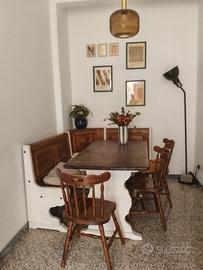 Tavolo, panchina e 3 sedie in legno 