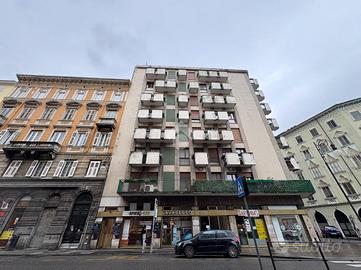 NEGOZIO A TRIESTE