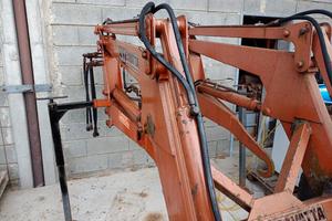 Caricatore frontale zavatta