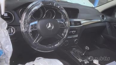 Ricambi di carrozzeria muso Mercedes C220 cdi