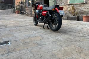 Moto Guzzi 850 Le Mans