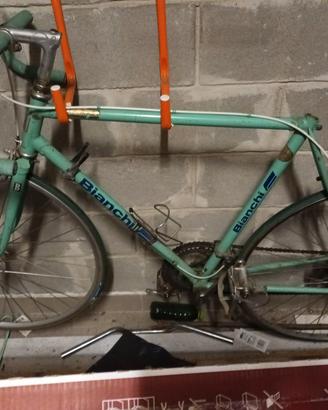 bicicletta da corsa bianchi