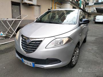 lancia Ypsilon 1200 benzina