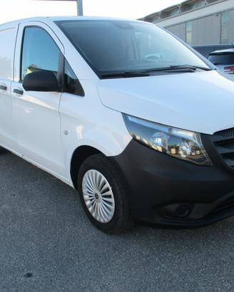 Mercedes Benz VITO van LONG 2.2 cdi 6m PASSO LUNGO