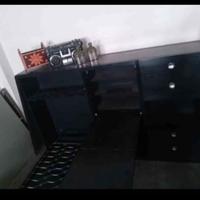 Mobile letto,tavolo, guardaroba 